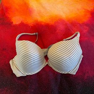 Gray and white striped Lane Bryant Cacique bra 46C